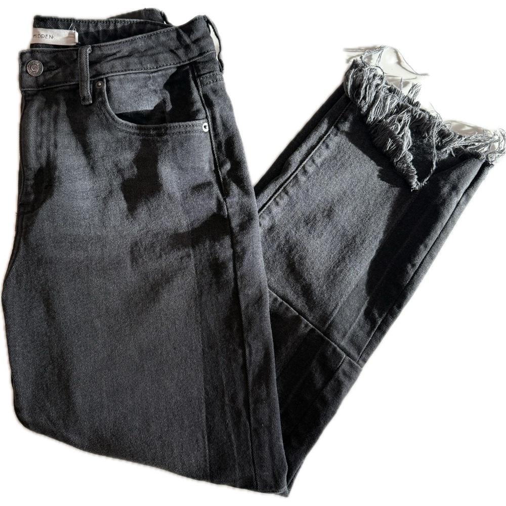 HIDDEN Jeans- Tone on tone black- frayed hem crop jeans- W 28